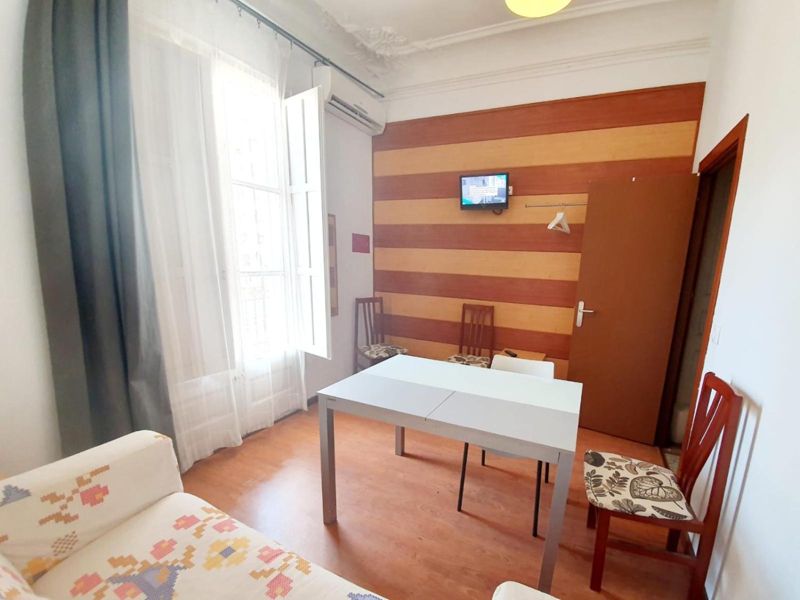 Apartamento Urgell Apartman Barcelona Kültér fotó