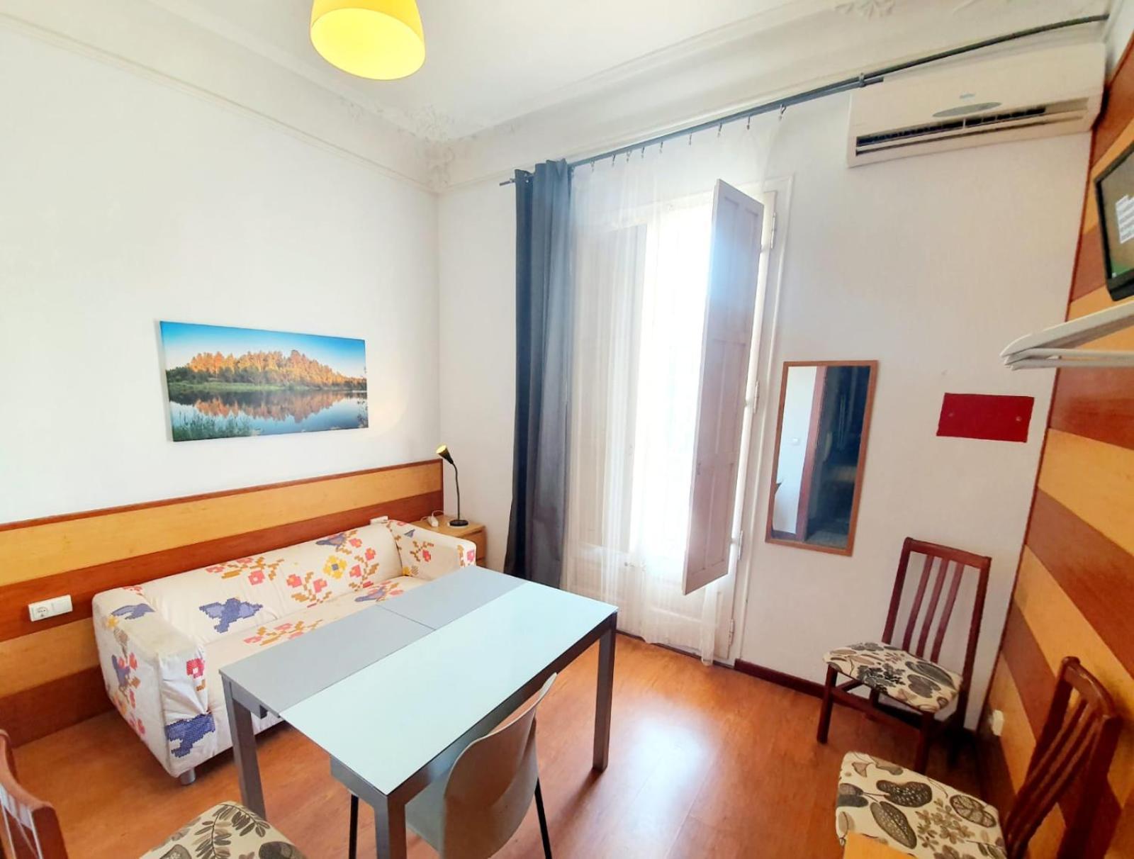 Apartamento Urgell Apartman Barcelona Kültér fotó